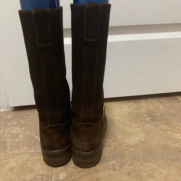 GUCCi BOOTS LIKE NEW - Picture 3 of 8